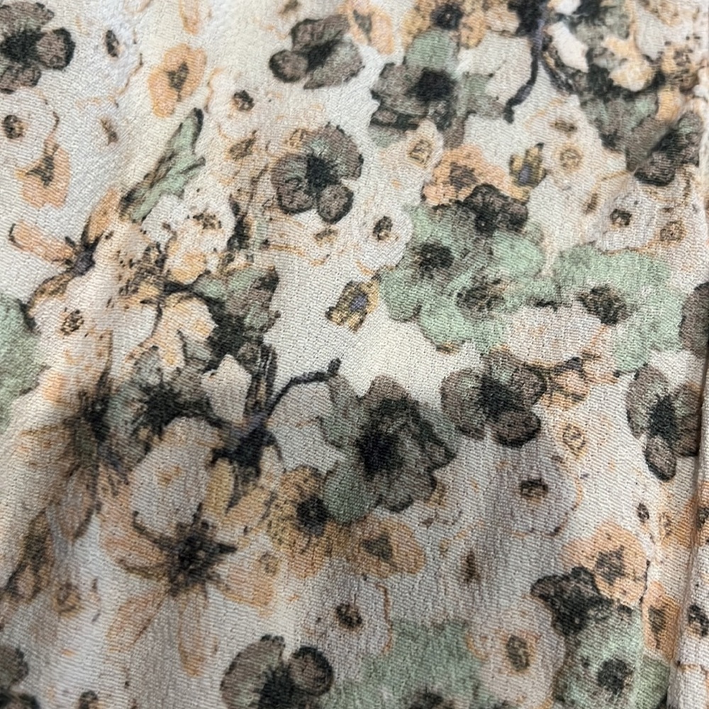 H&M floral midi with side slit - Picture 2 of 3